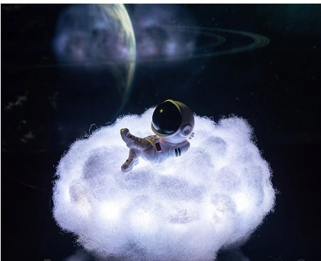 LED Colorful Clouds Astronaut Lamp With Rainbow Effect As Children&